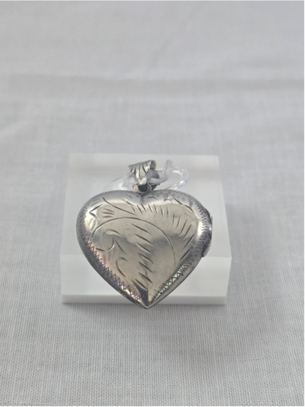Vintage Sterling Silver Hand Engraved Heart Locket Pendant Picture Charm 925